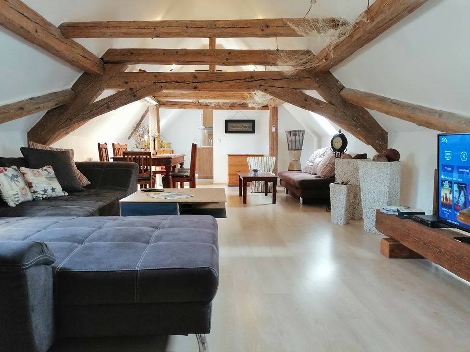 Wohnzimmer_gesamtbild.jpg